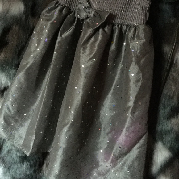GRAY METALLIC FORMAL/ HOLIDAY PARTY GIRLS DRESS - Picture 3 of 8